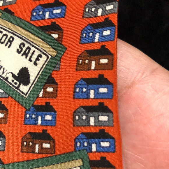 🎉HOST PICK!🎉Men’s Vicky Davis New York Tie - Picture 6 of 9